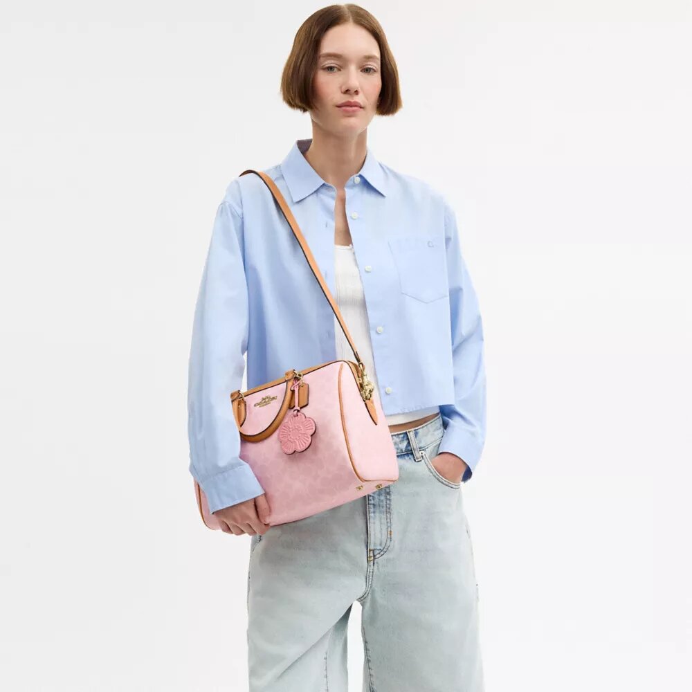 Duża torba typu satchel Rowan z Signature Canvas z zawieszkami
