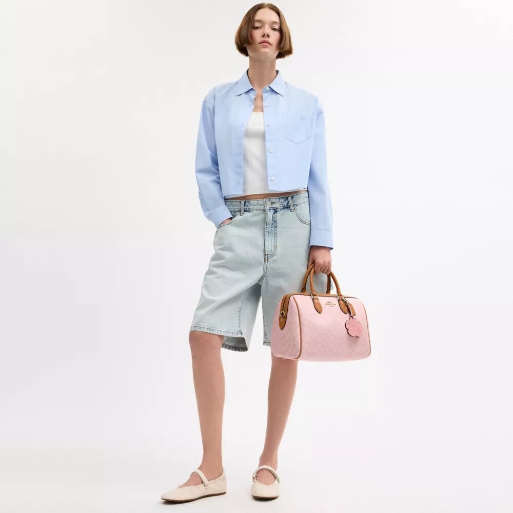 Duża torba typu satchel Rowan z Signature Canvas z zawieszkami