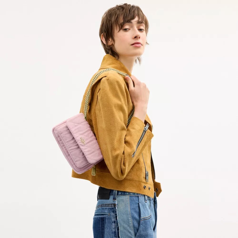Listonoszka Elodie 18 w kolorze „Loved Denim” z pikowaniem