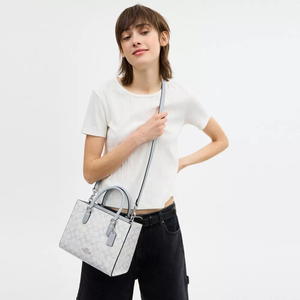 Mała torba Shopper „Maggie” z Signature Canvas