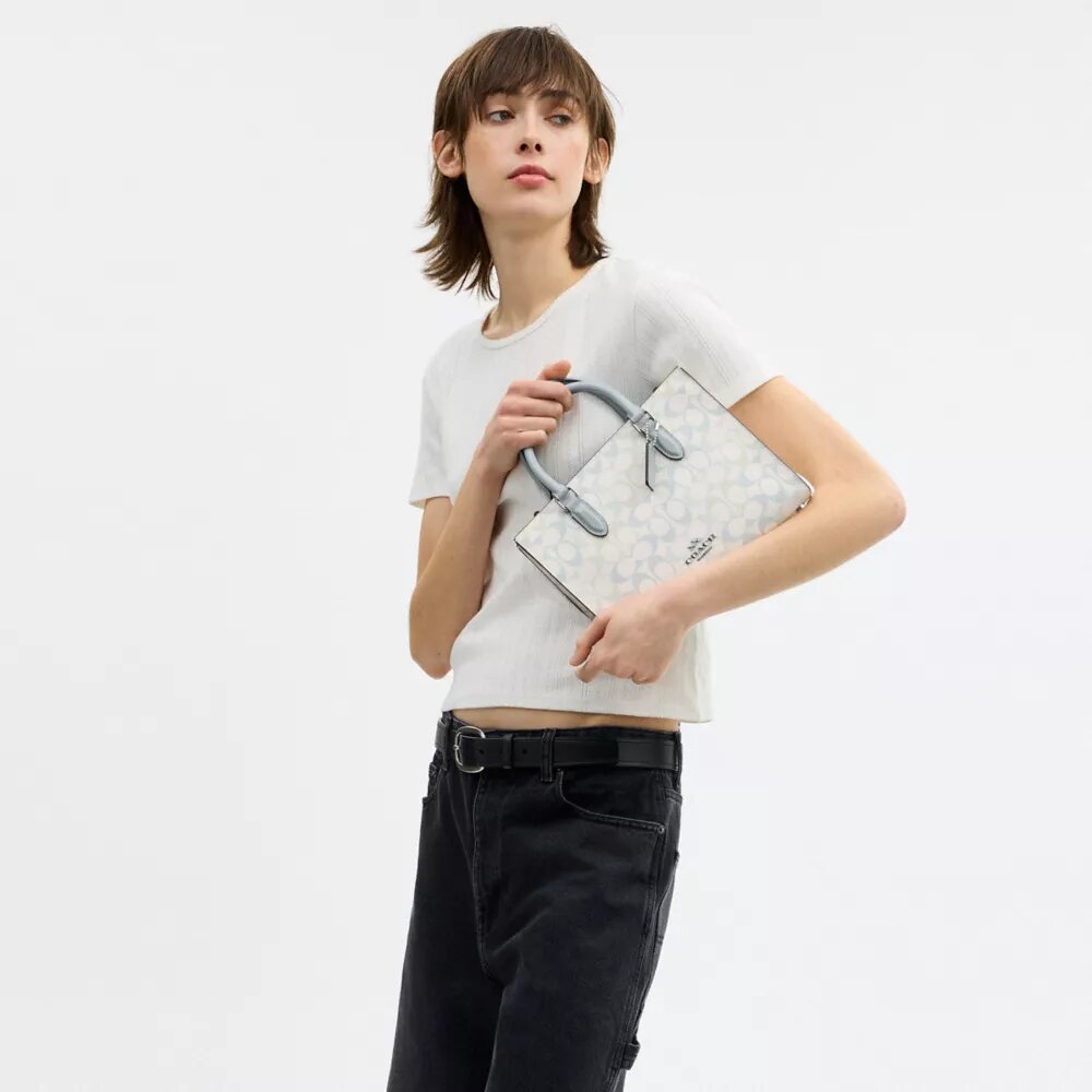 Mała torba Shopper „Maggie” z Signature Canvas