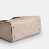 Mała torba typu Shopper „Maggie” z charakterystycznego Signature Canvas w blokowe wzory