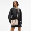 Mała torba typu Shopper „Maggie” z charakterystycznego Signature Canvas w blokowe wzory
