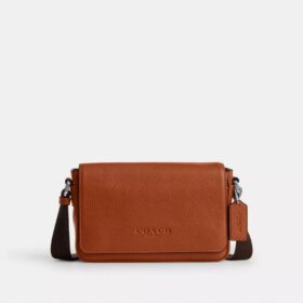 Mała torebka crossbody z klapką Jack
