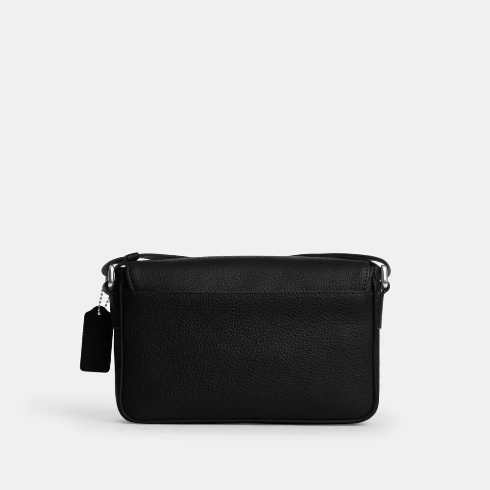 Mała torebka crossbody z klapką Jack