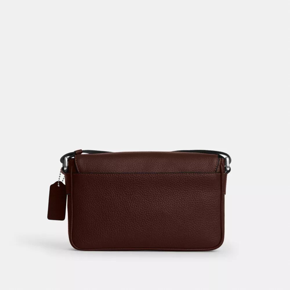 Mała torebka crossbody z klapką Jack
