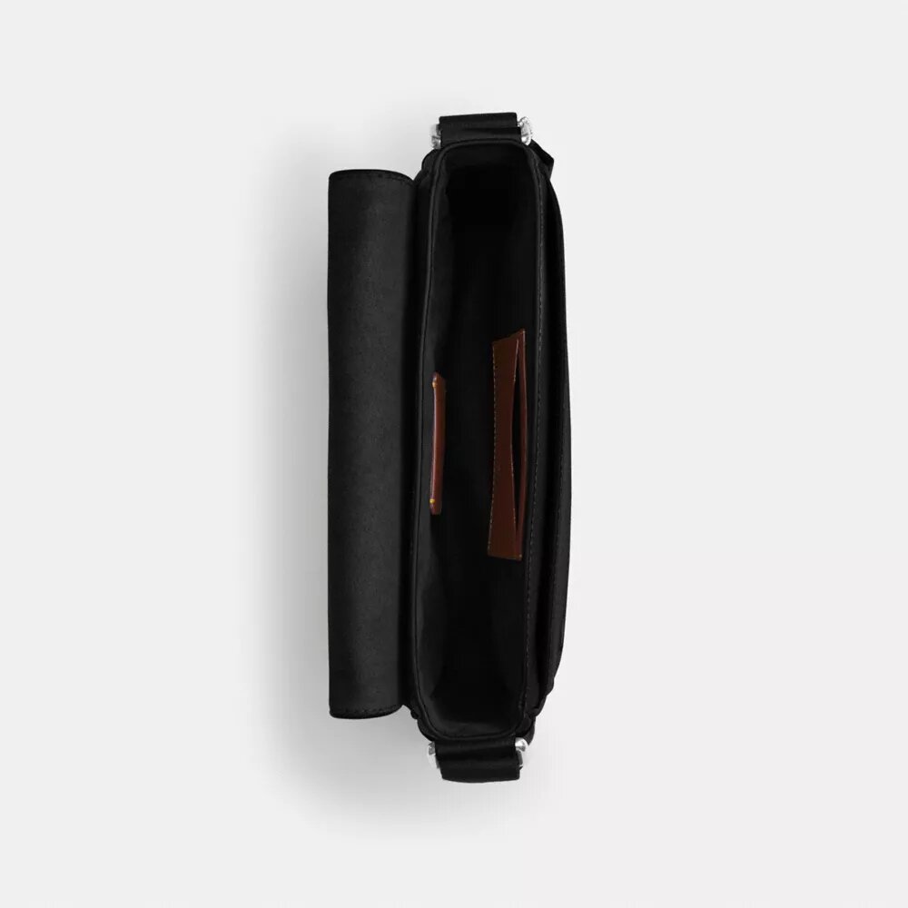 Mała torebka crossbody z klapką Jack