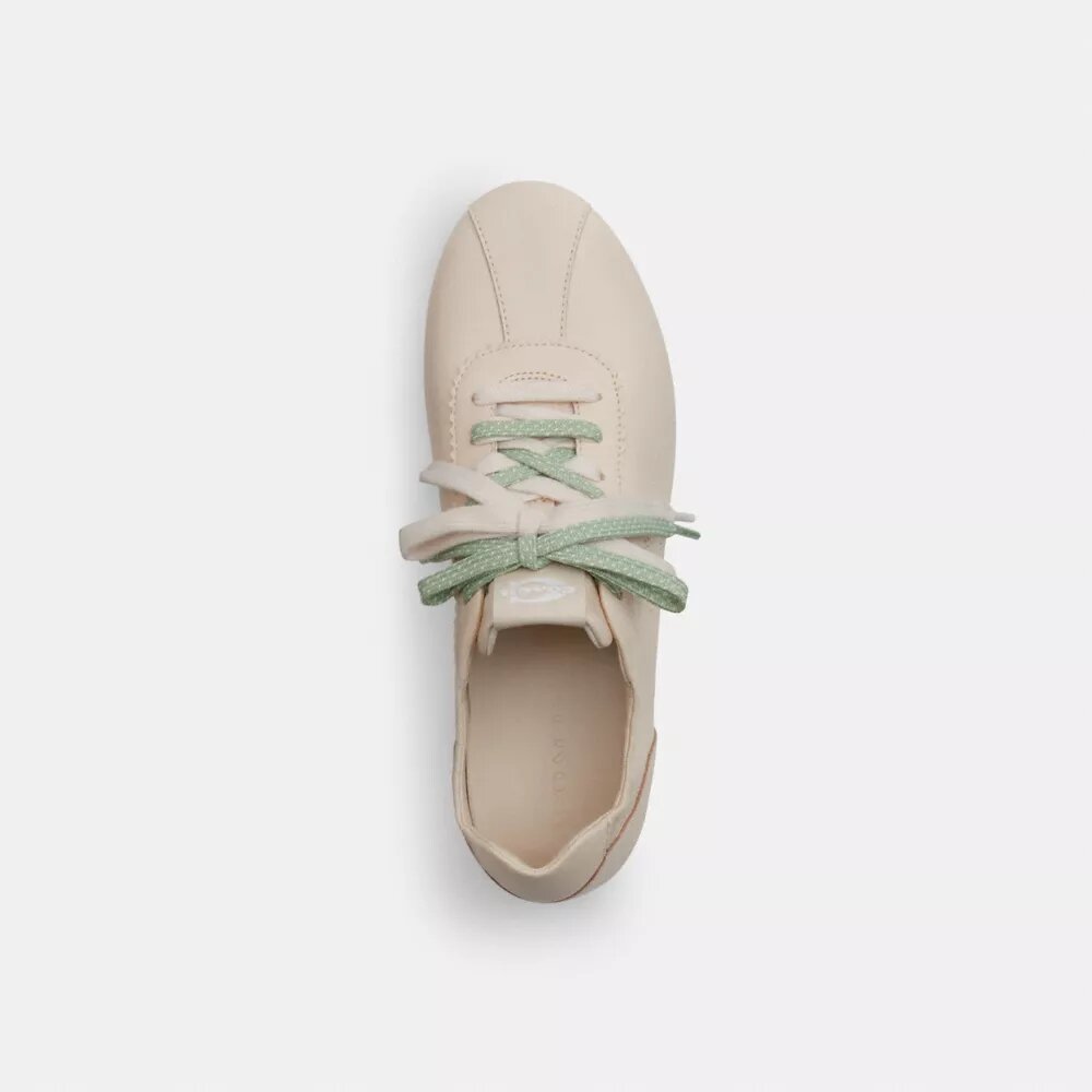 Miękkie sneakersy