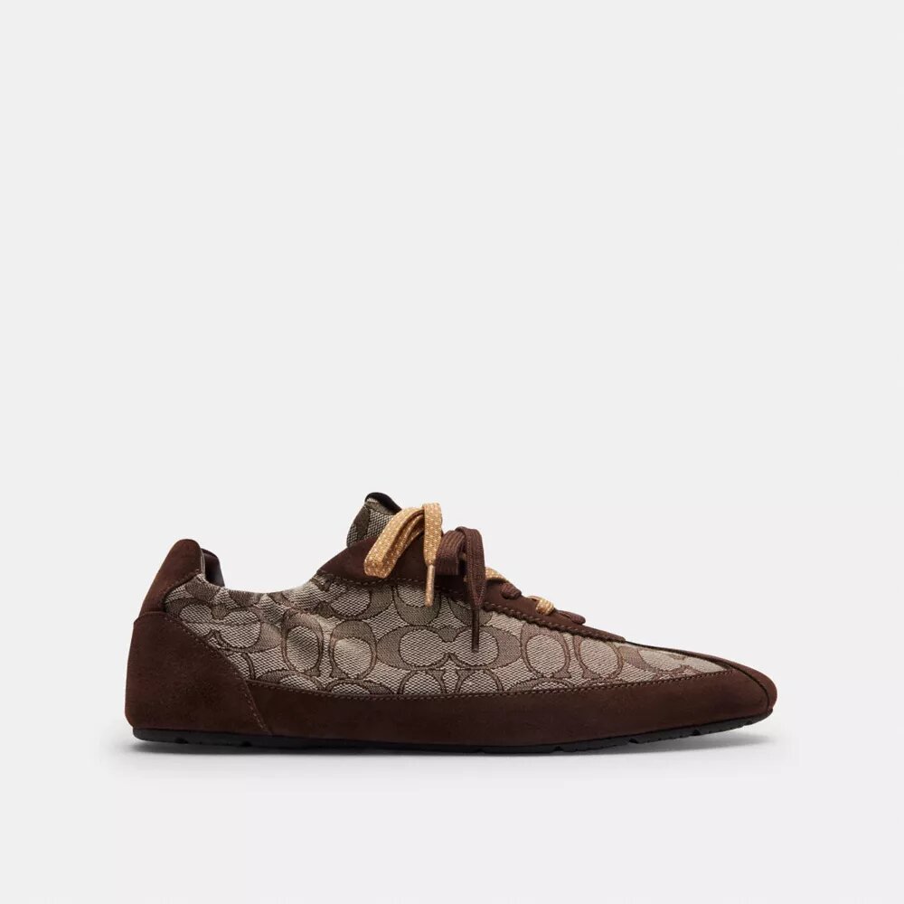 Miękkie sneakersy z charakterystycznym wzorem żakardowym