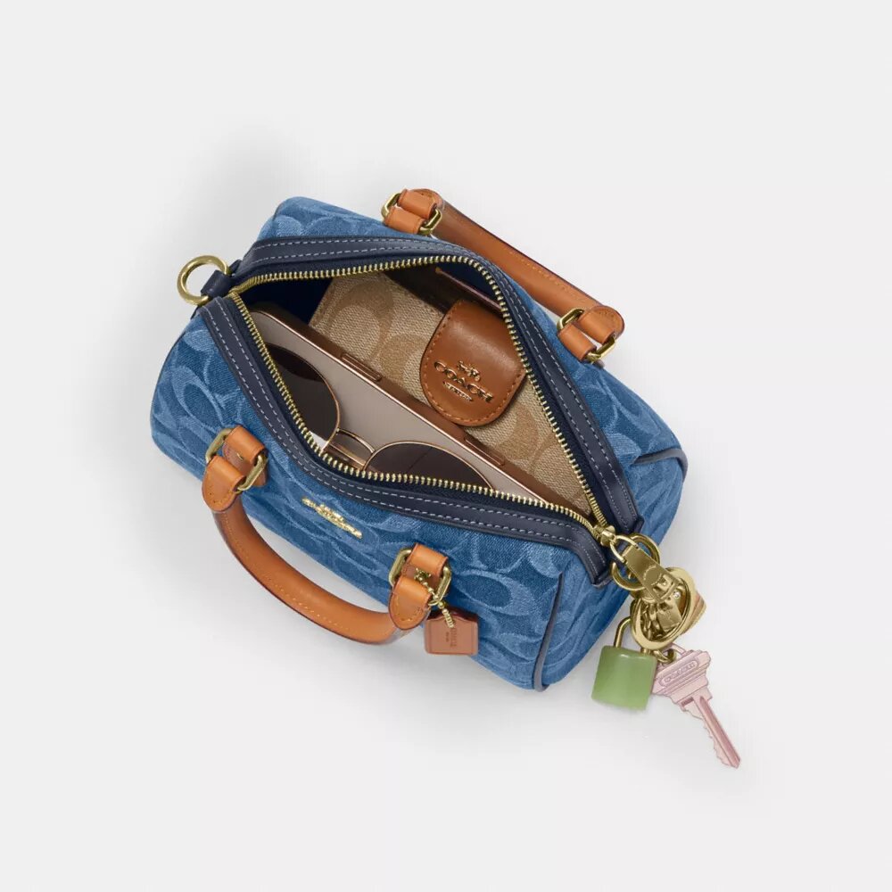 Mini torebka crossbody Rowan z charakterystycznego dżinsu
