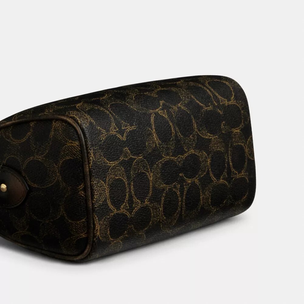 Mini torebka crossbody Rowan z Signature Canvas z Zawieszkami