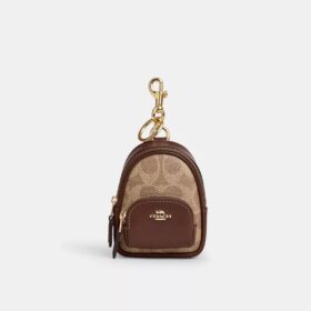 Mini zawieszka do Court Backpack z Signature Canvas