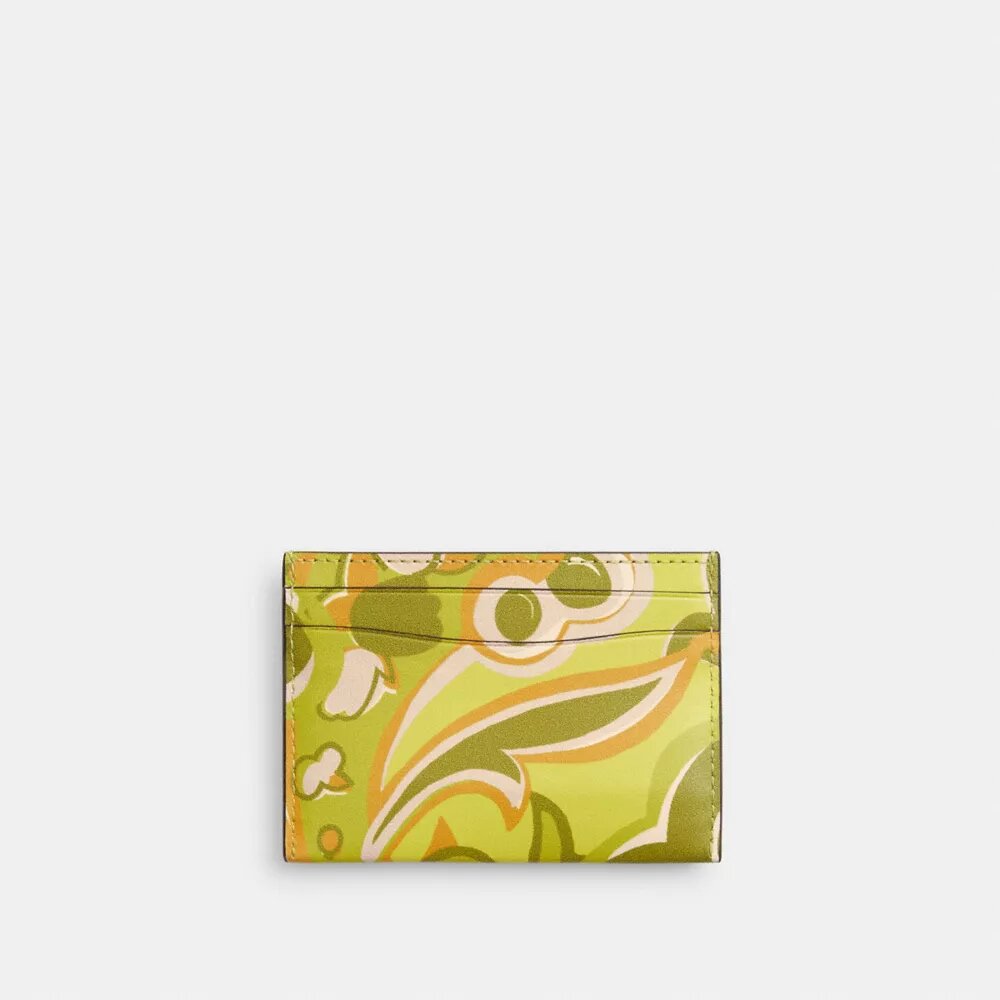 Niezbędne etui na karty z nadrukiem w paisley