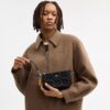 Nolita 19 z charakterystycznego dżinsu