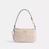 Nolita 19 z Signature Canvas