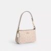Nolita 19 z Signature Canvas