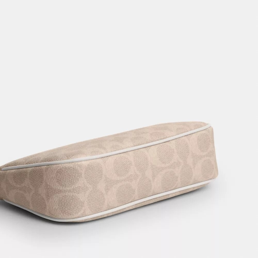 Nolita 19 z Signature Canvas