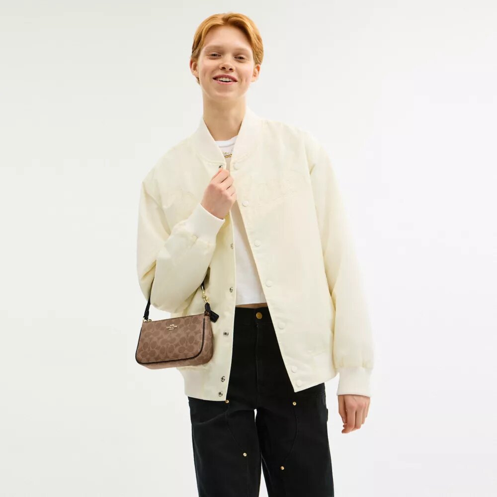 Nolita 19 z Signature Canvas