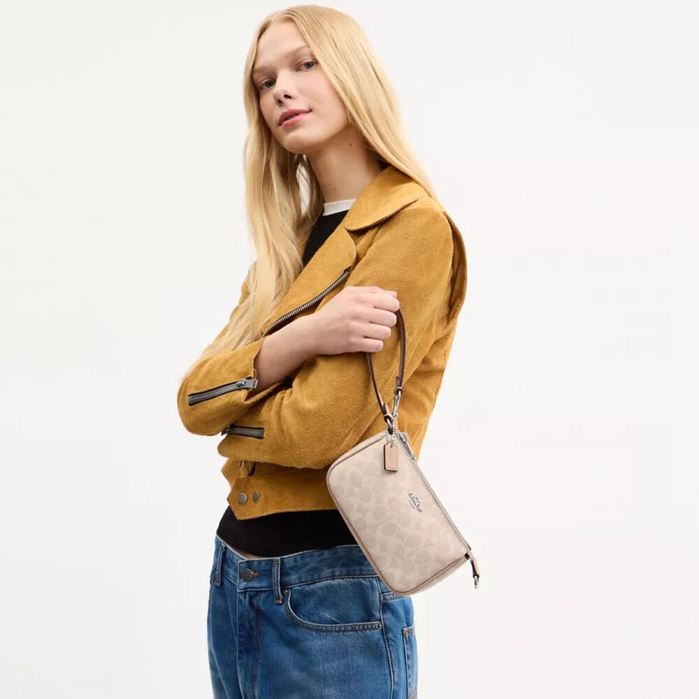 Nolita 19 z Signature Canvas