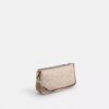 Nolita 19 z Signature Canvas z blokowym wzorem