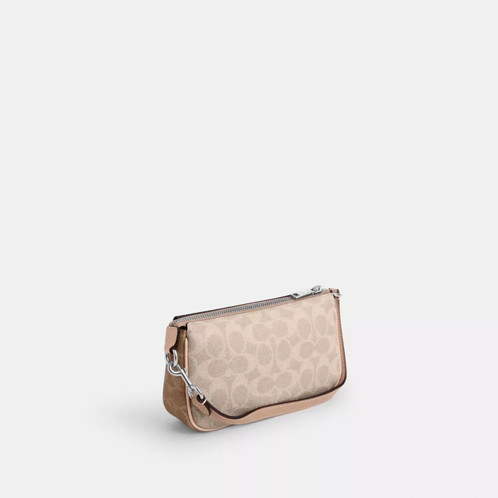 Nolita 19 z Signature Canvas z blokowym wzorem