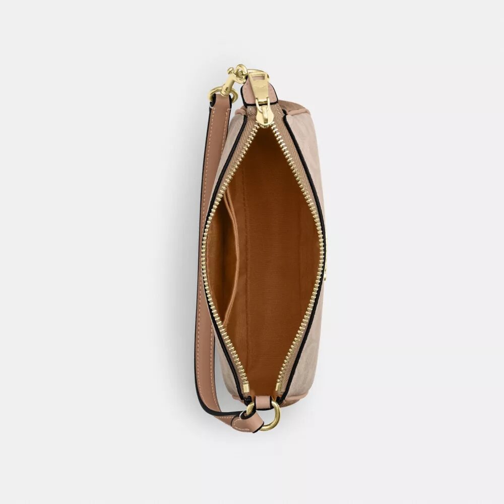 Nolita 19 z Signature Canvas z blokowym wzorem