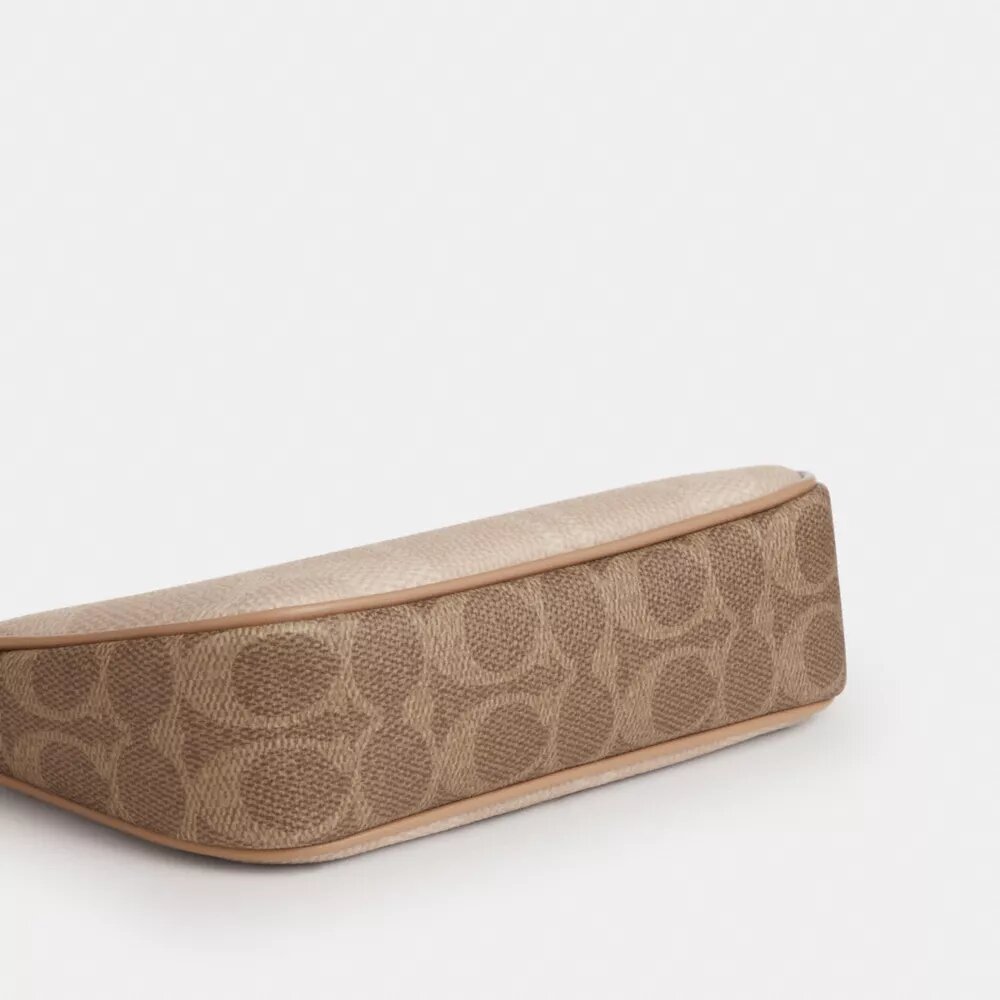 Nolita 19 z Signature Canvas z blokowym wzorem