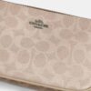 Nolita 19 z Signature Canvas z blokowym wzorem