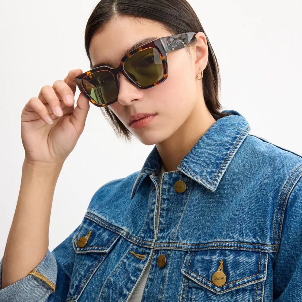 Okulary przeciwsłoneczne typu „cat eye” w stylu oversize