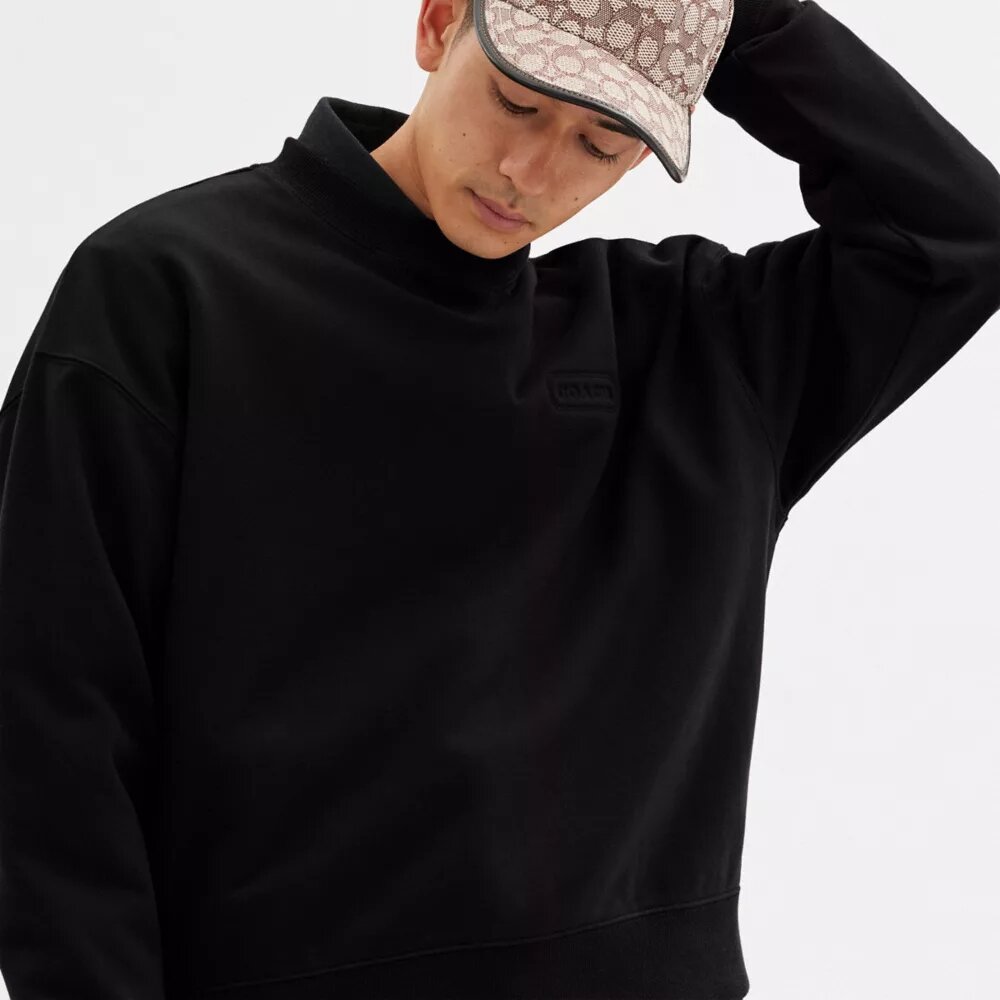 Podstawowa bluza crewneck z okrągłym dekoltem