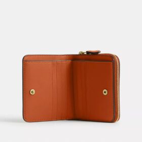 Portfel typu billfold z Nowego Jorku