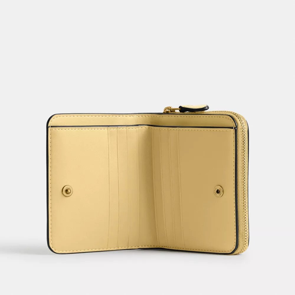 Portfel typu billfold z Nowego Jorku