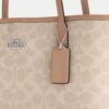 Średnia torba Shopper z Signature Canvas