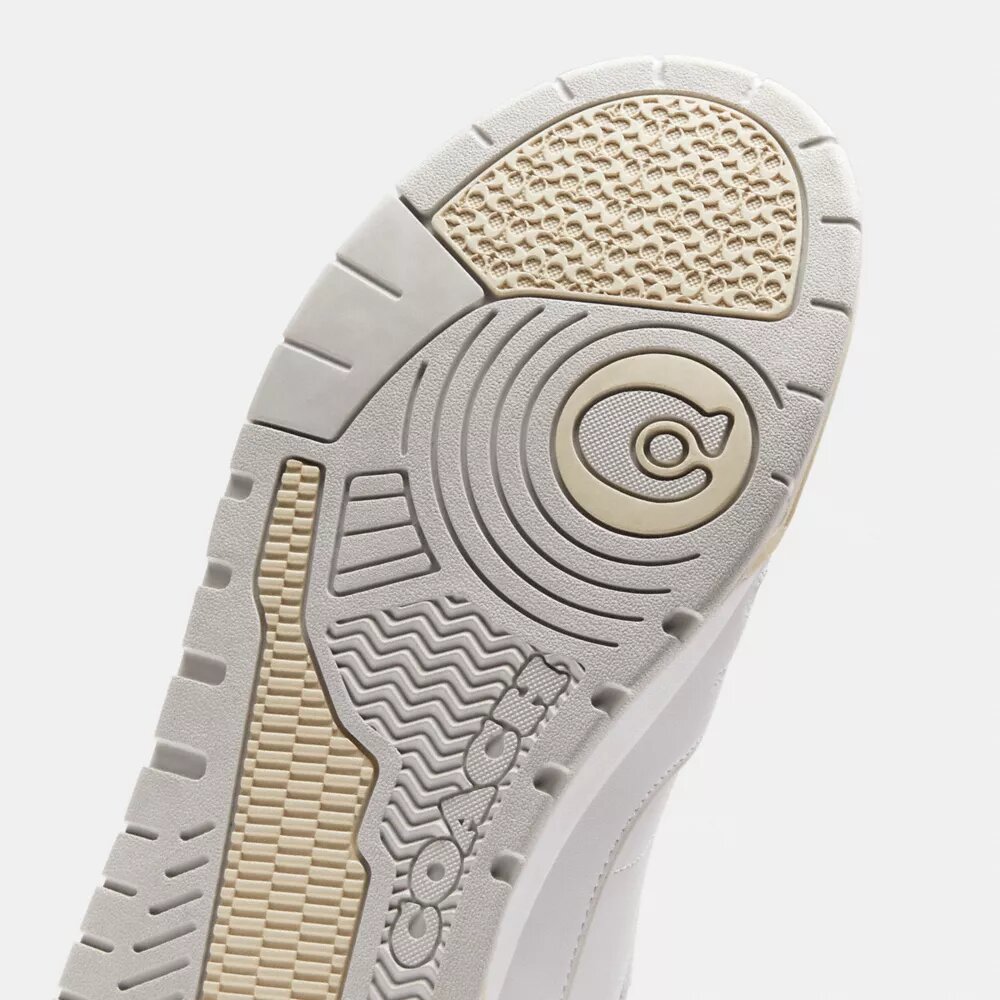 Sneakersy Soho
