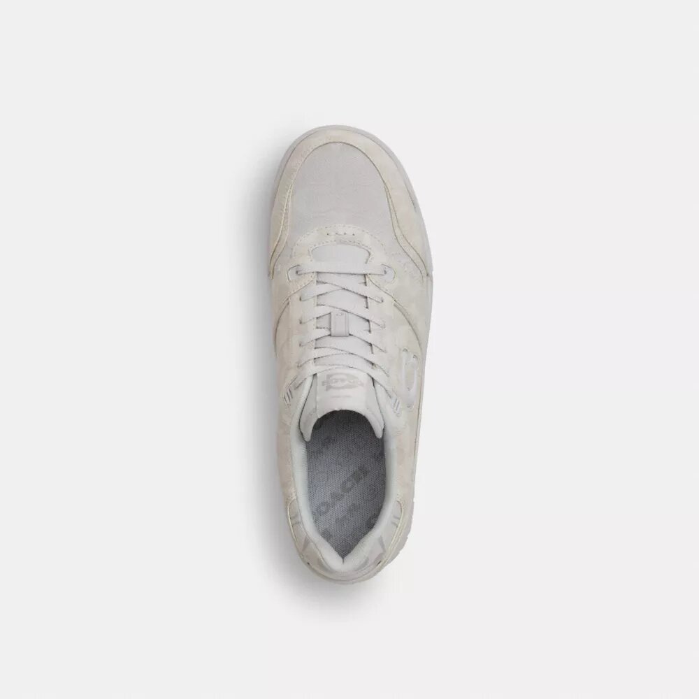 Sneakersy Soho w charakterystycznym stylu