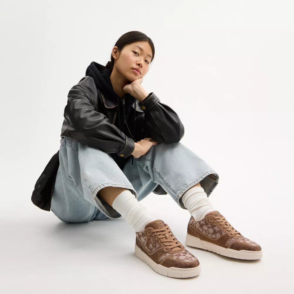 Sneakersy Soho z charakterystycznym żakardem Crystal