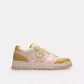 Sneakersy Soho z charakterystycznym lakierowanym akcentem