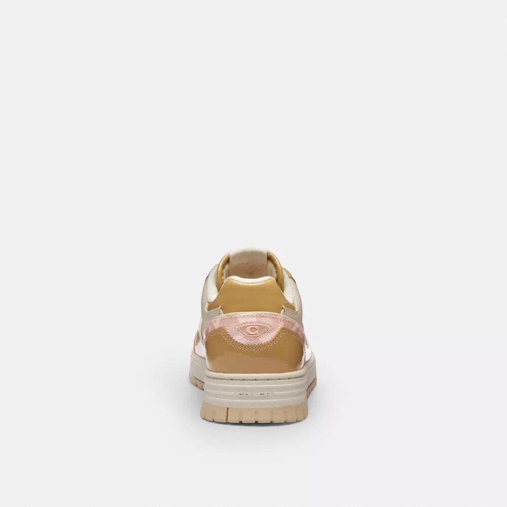 Sneakersy Soho z charakterystycznym lakierowanym akcentem
