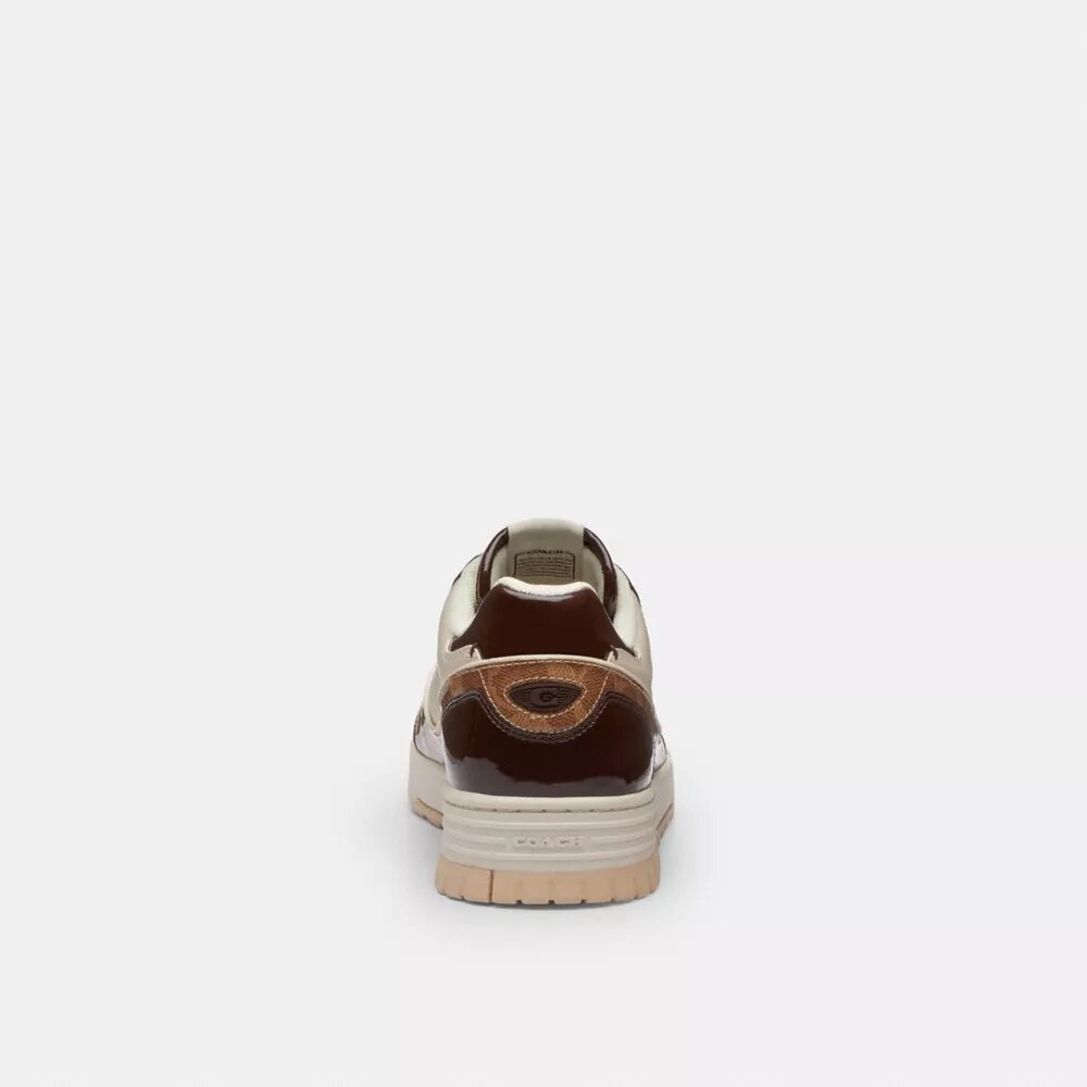 Sneakersy Soho z charakterystycznym lakierowanym akcentem