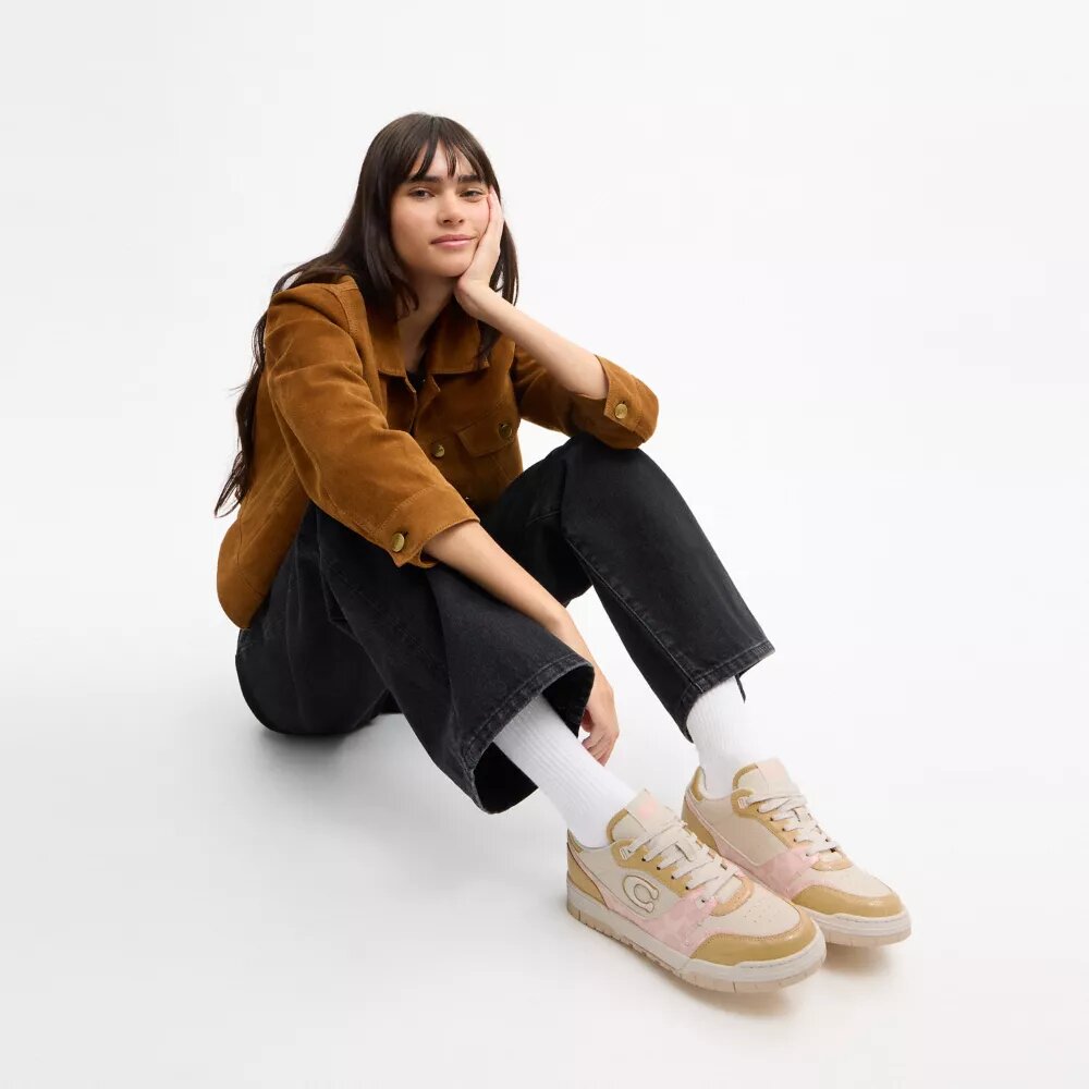 Sneakersy Soho z charakterystycznym lakierowanym akcentem