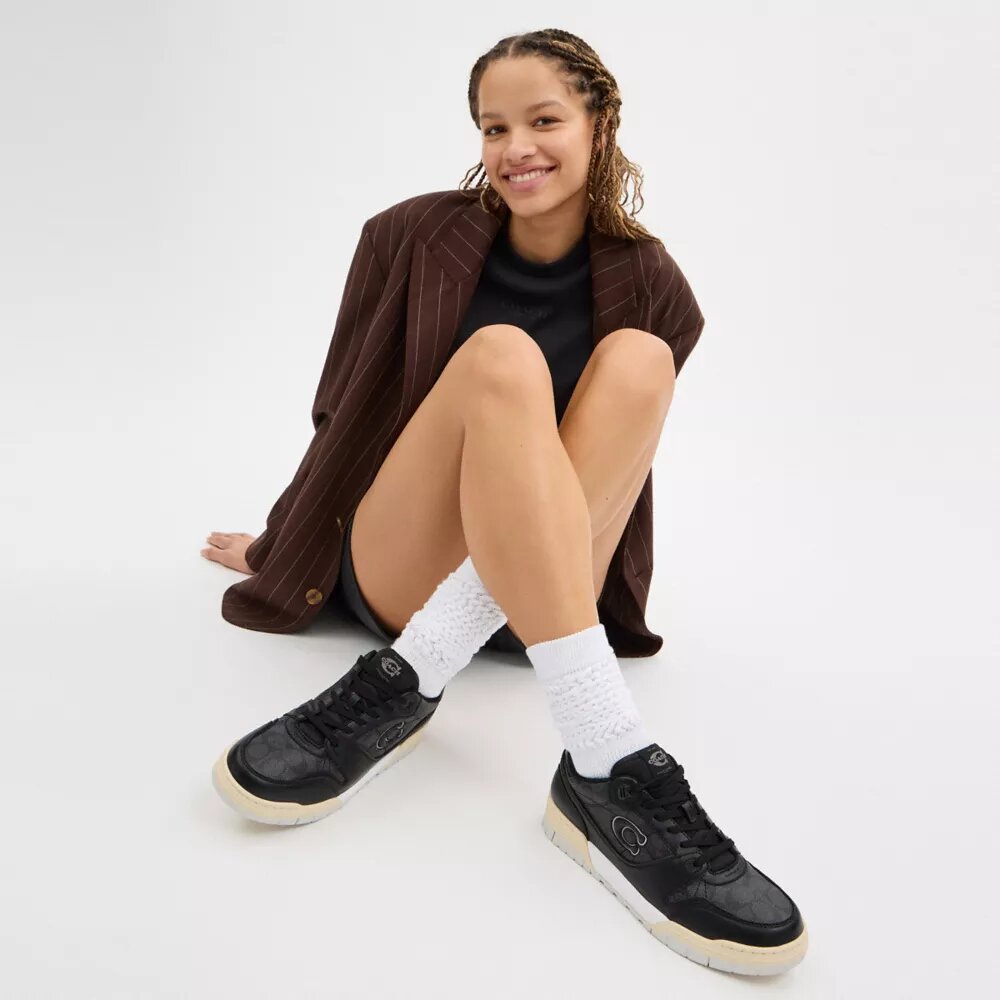 Sneakersy Soho z Signature Canvas