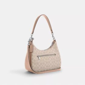 Teri Hobo z Signature Canvas