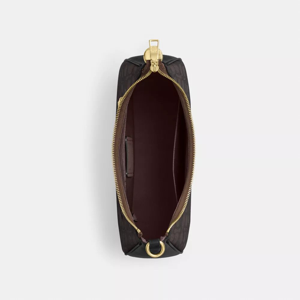 Teri Hobo z Signature Canvas