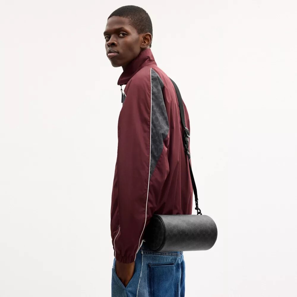 Torba Andre Barrel Bag 24 z Signature Canvas