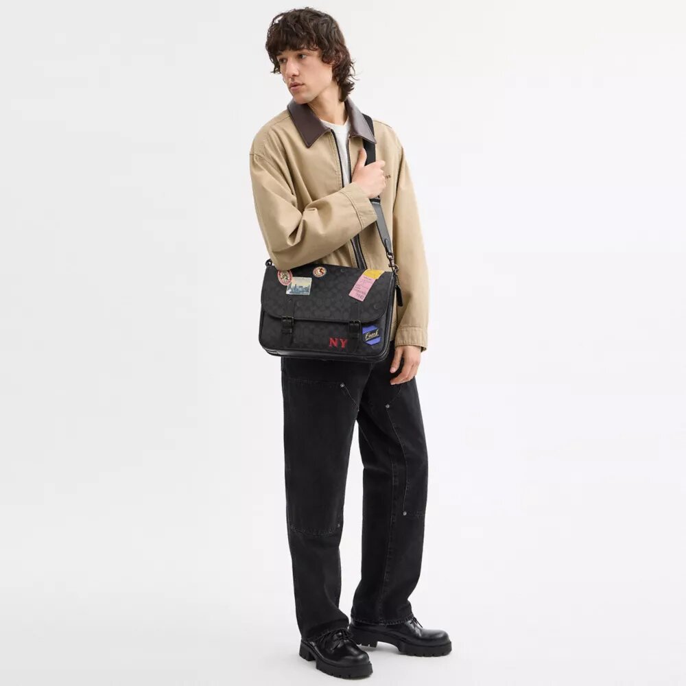 Torba kurierska Hitch z Signature Canvas z naszywkami