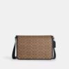 Torba listonoszka Colby 32 z Signature Canvas