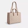 Torba Maggie z Signature Canvas w blokowe wzory