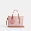 Torba Mollie Shopper 25 w Signature Canvas z Zawieszkami