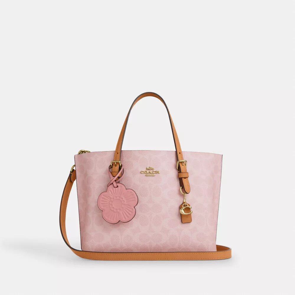 Torba Mollie Shopper 25 w Signature Canvas z Zawieszkami