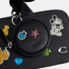 Torba na ramię Disney X Coach Charter Slim z nadrukiem naklejek